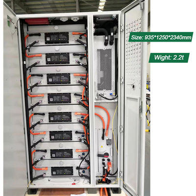215KWh LiFePo4 Baterai 100KW Outdoor BESS Cabinet dengan pendinginan cair dan daya nominal 2,2T